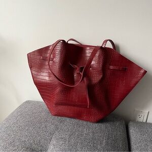 ✨ Burgundy faux leather shopping tote bag ✨
